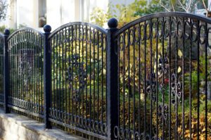 When Is It Time to Pursue Fence Cleaning?